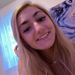 Meet your Posher, Zoe